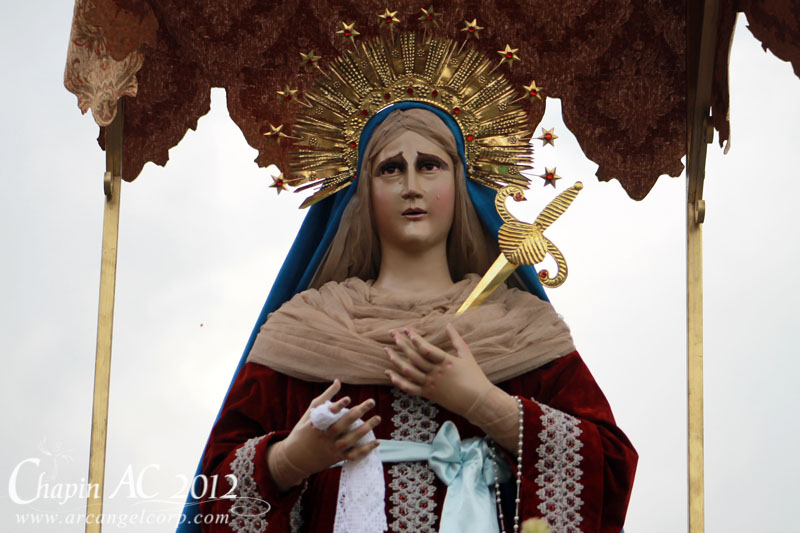 Virgen de la Parroquia Sagrada Familia, Mixco. Foto: Chapin AC