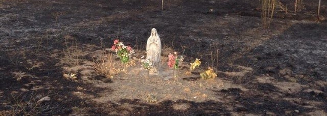 Incendio en Madrid, solo queda la imagen de la Virgen (2)