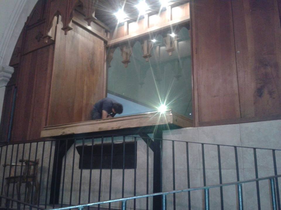 Proceso de Restauración Camarín de Jesús Sepultado de San Felipe. Foto: Memorias del Cucurucho