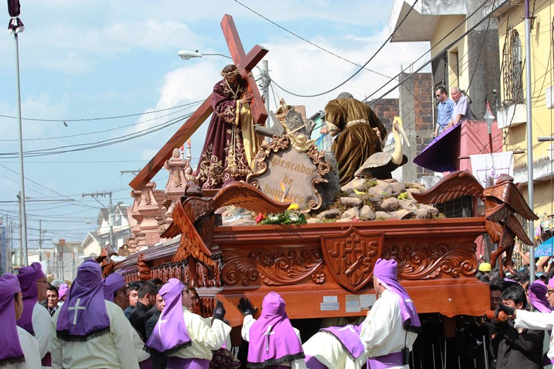 Jesús del Consuelo en procesión (2)