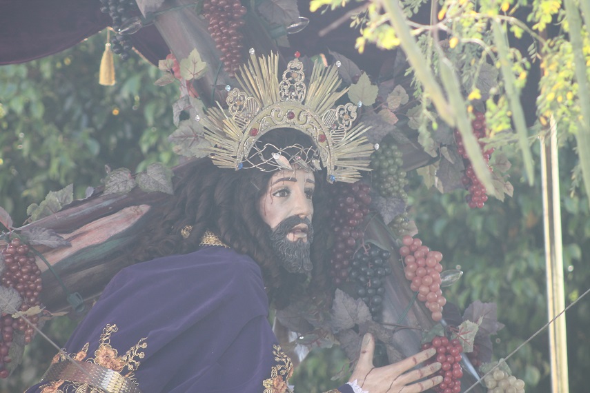 Nazareno de Sonsonate y su regalo a un Cucurucho.