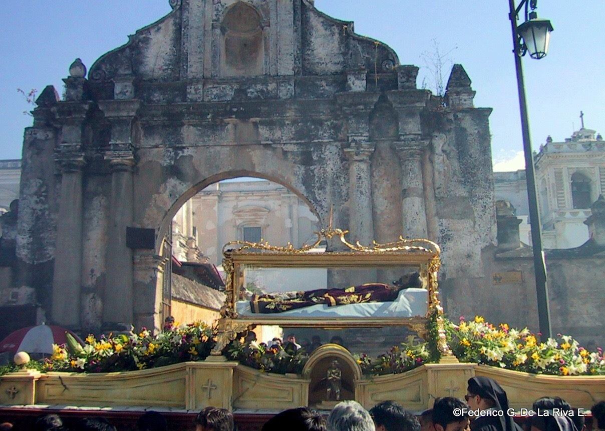Del Cristo del Amor y su visita a la Antigua Guatemala