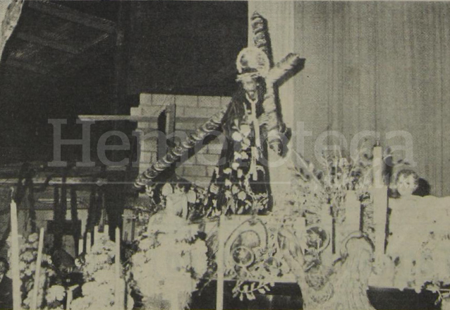 Bodas de Plata de la Procesión del Silencio, nótese el Templo de San José aún en construcción en el año 1979. Foto Hemeroteca PL