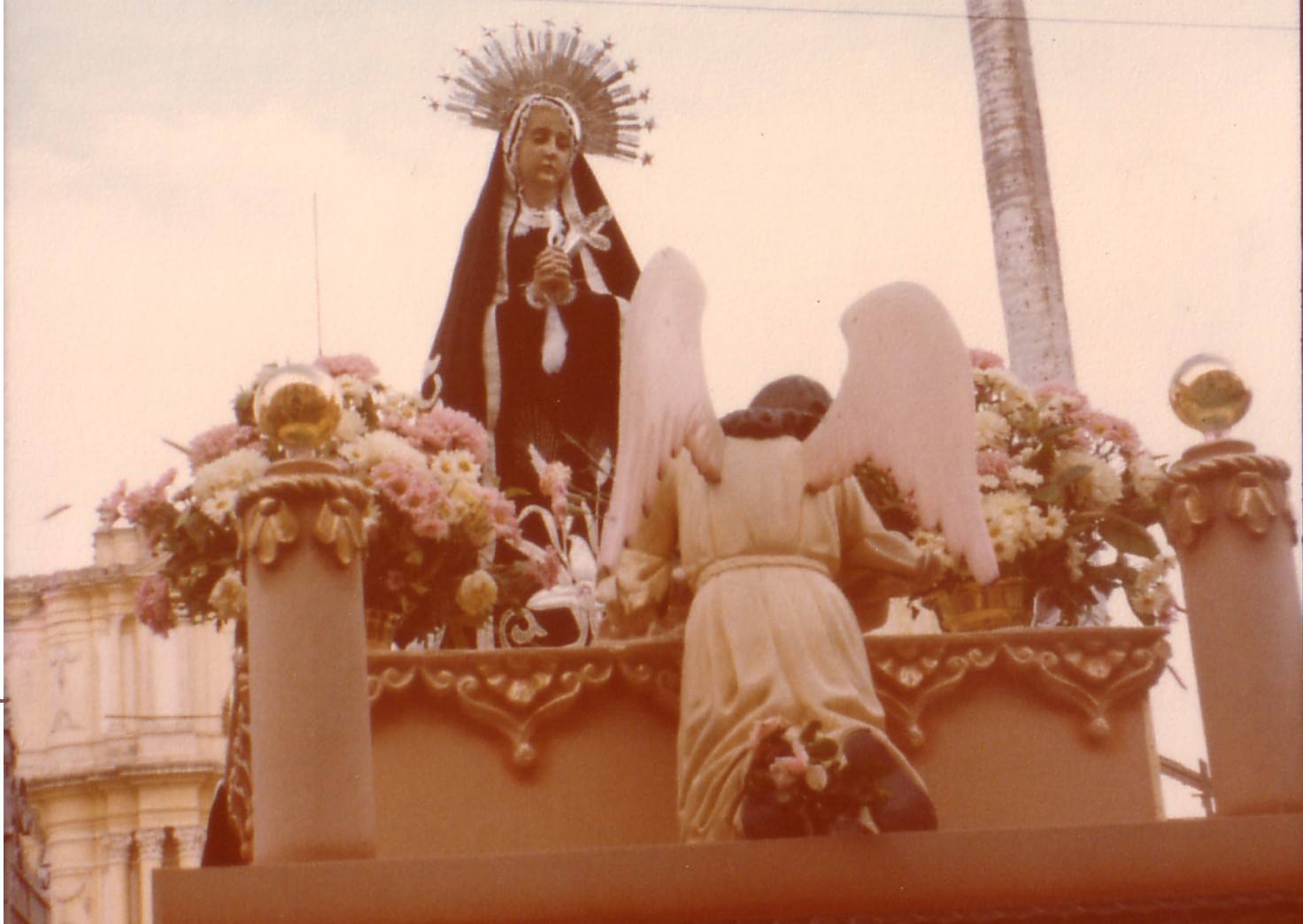 Virgen de Soledad, imagen que se le celebra durante las actividades de Septiembre Doloroso en Guatemala