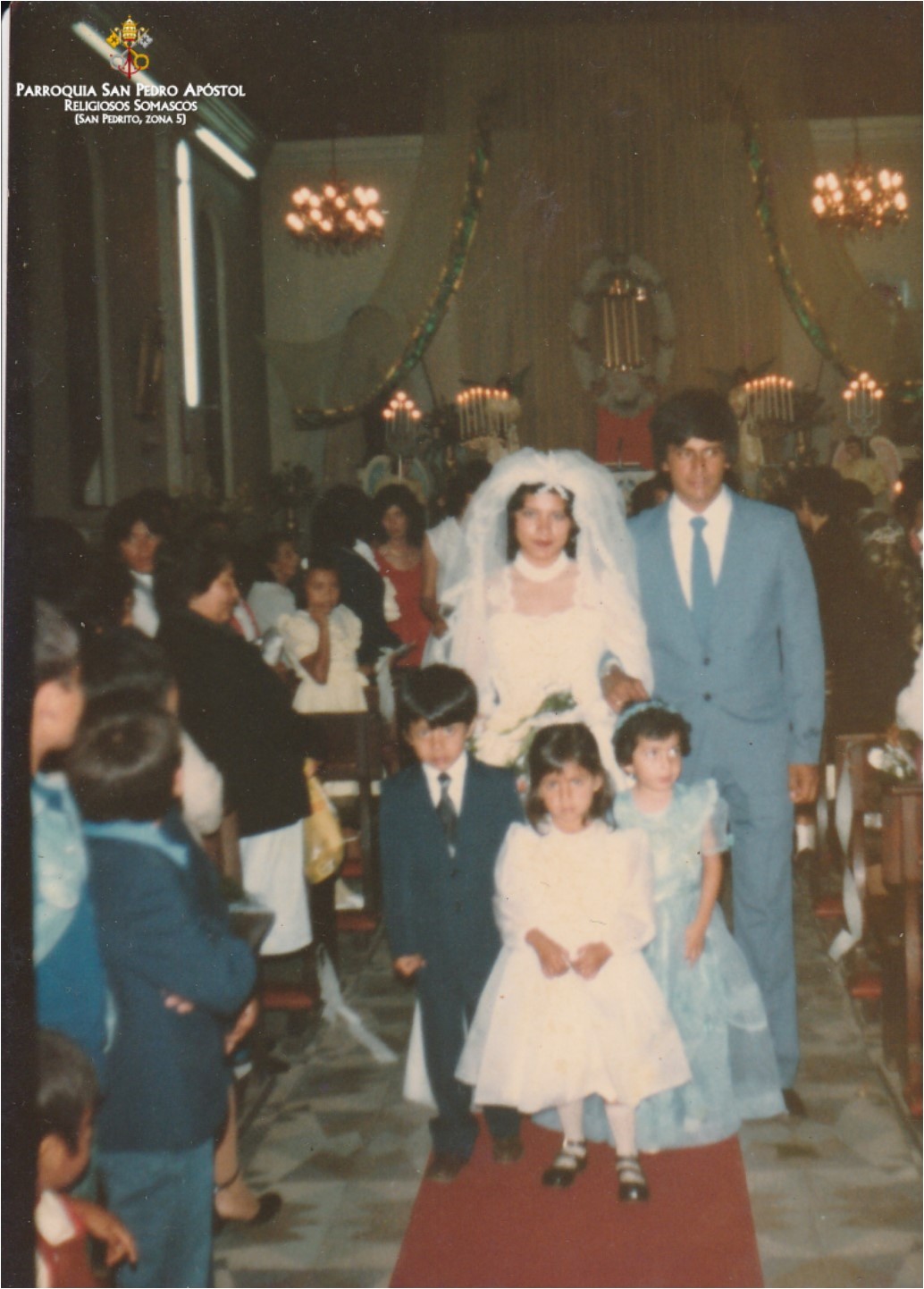 Fotografía de una boda realizada en la Parroquia San Pedro Apóstol