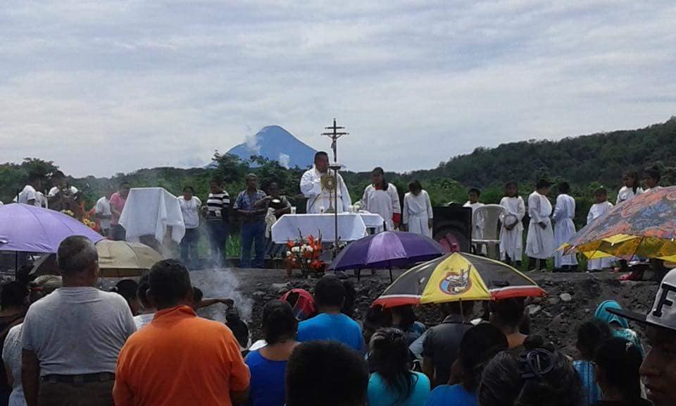 La conmovedora procesión de rogativa por lo ocurrido con el Volcán de Fuego
