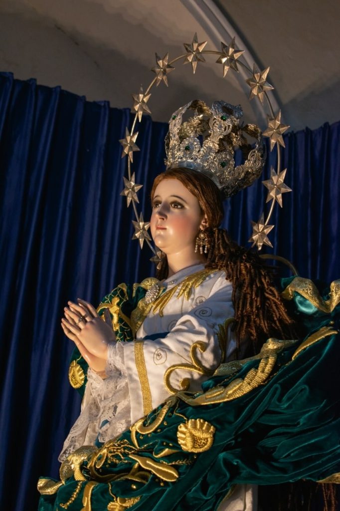 El hermoso altar 2021 para la Inmaculada Concepción en Amatitlán