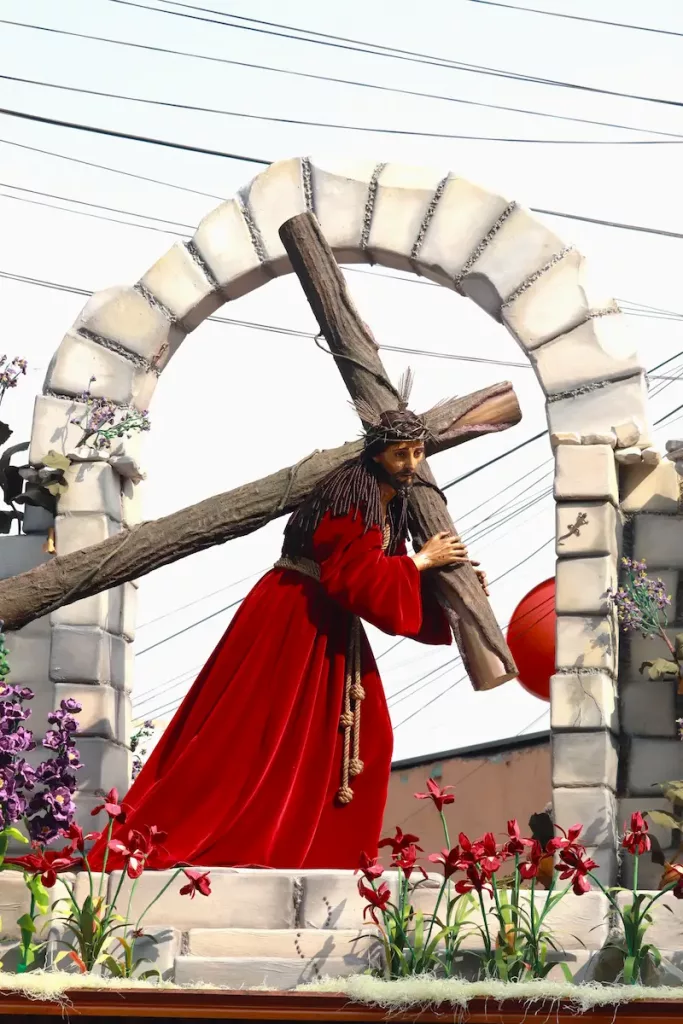 Estreno de Jesús de las Tres Potencias en la Semana Santa 2024 en Guatemala