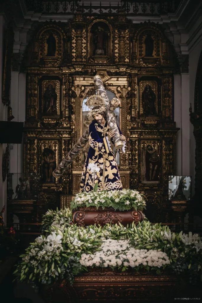 Señor de la Merced en su anda