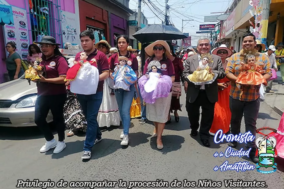 Recorrido de los Niños Visitantes en Amatitlán