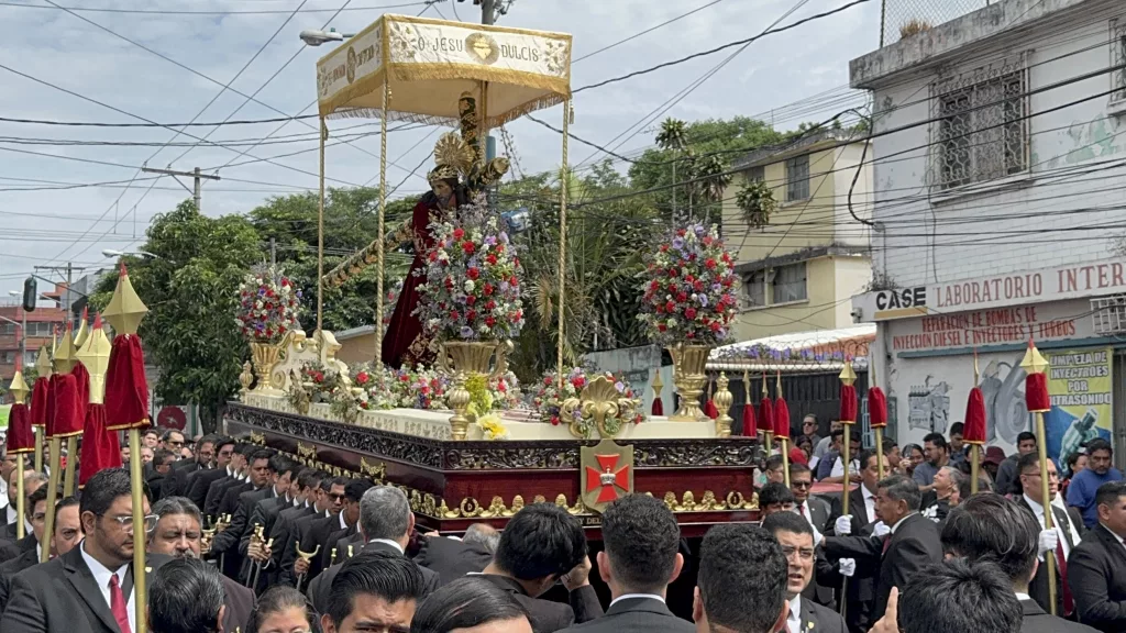 Procesión de la Ascensión con Jesús de los Milagros